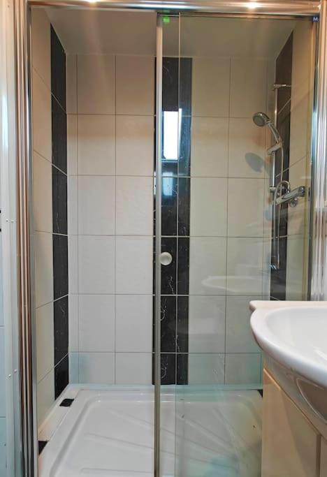 Appartement Luxury 5-Bed House Near Nec & Bhx à Solihull Extérieur photo